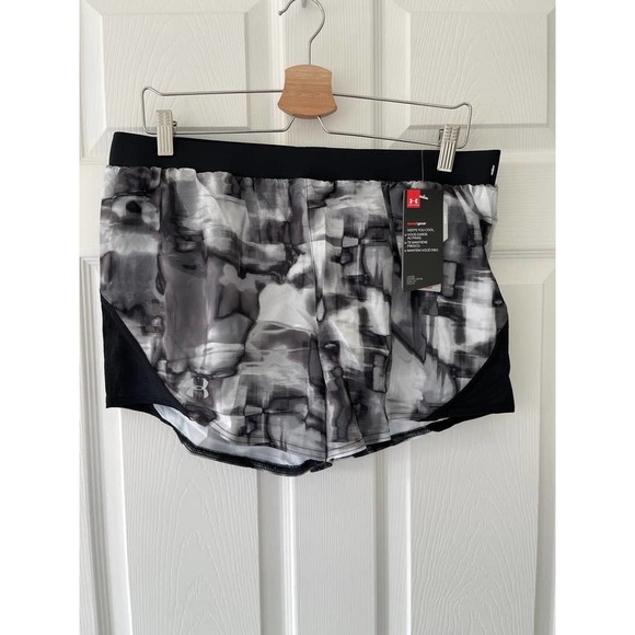 Under Armour Pants - NWT Under Armour Short